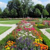 1201S 37 Schloss Neuhaus Aug 11